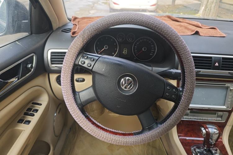 Used Volkswagen Passat 2009 1.8T Automatic Prestige Model Steering Wheel