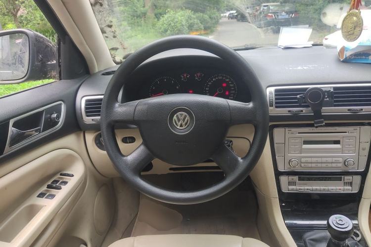 Used Volkswagen Passat 2009 1.8T Manual Luxury Model Steering Wheel