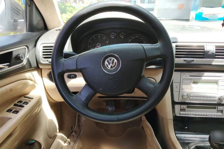 Used Volkswagen Passat 2009 1.8T Manual Luxury Model Steering Wheel