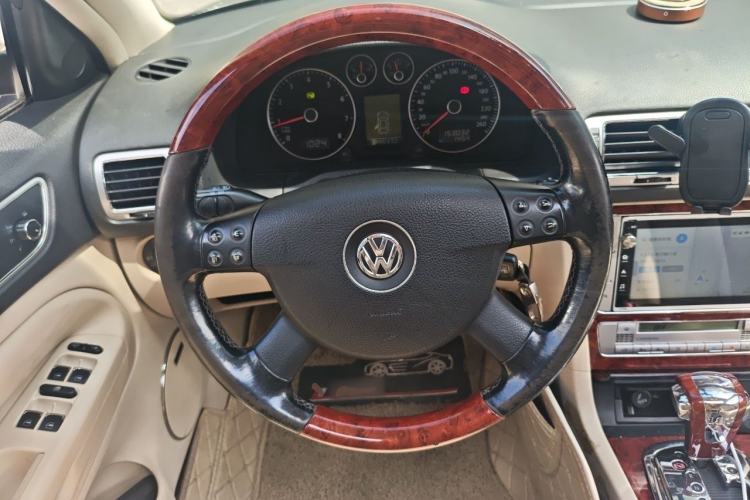 Used Volkswagen Passat 2009 1.8T Automatic Zunjie Model Steering Wheel