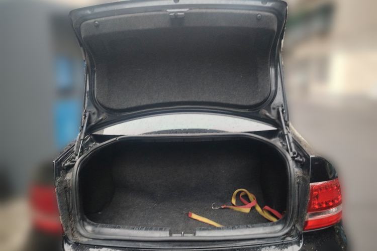 Used Volkswagen Passat 2009 1.8T Automatic Zunjie Model Trunk