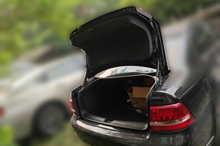 Used Volkswagen Passat 2009 1.8T Automatic Zunjie Model Trunk
