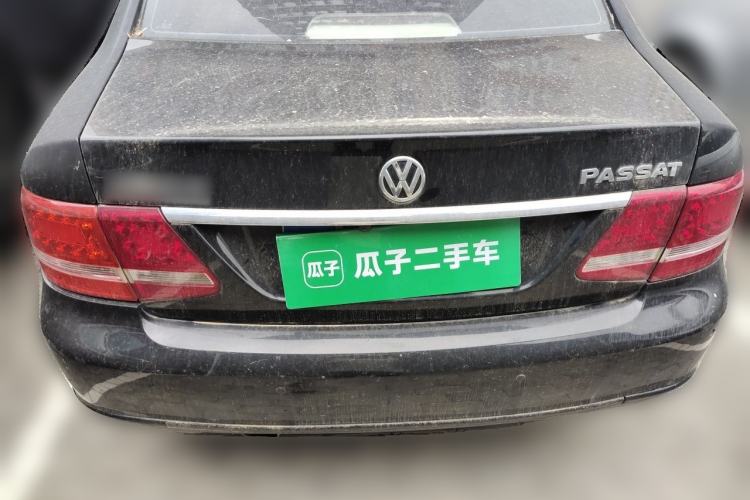 Used Volkswagen Passat 2009 2.0L MFI Manual Luxury Edition Trunk