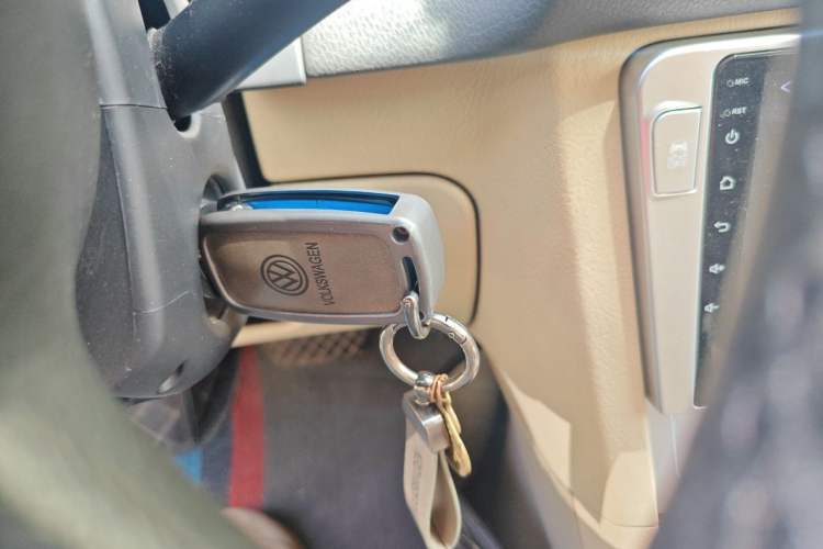 Used Volkswagen Passat 2009 1.8T Automatic Prestige Model Vehicle Key