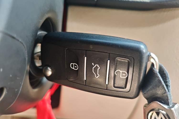 Used Volkswagen Passat 2009 1.8T Automatic Zunjie Model Vehicle Key