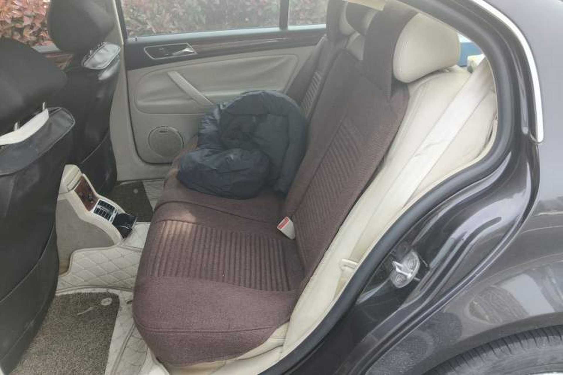 Used Volkswagen Passat 2009 1.8T Automatic Luxury Edition Left Rear Seat
