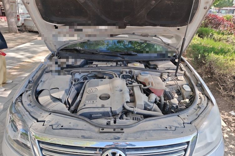 Used Volkswagen Passat 2009 1.8T Automatic Zunjie Model Engine Bay