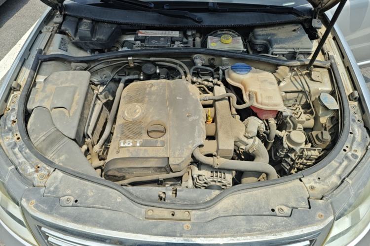 Used Volkswagen Passat 2009 1.8T Automatic Luxury Edition Engine Bay