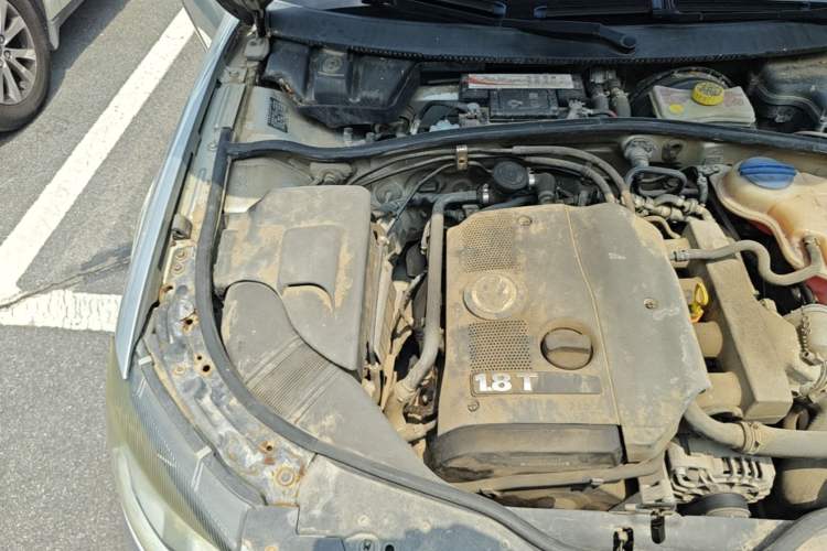 Used Volkswagen Passat 2009 1.8T Automatic Luxury Edition Engine Bay Right