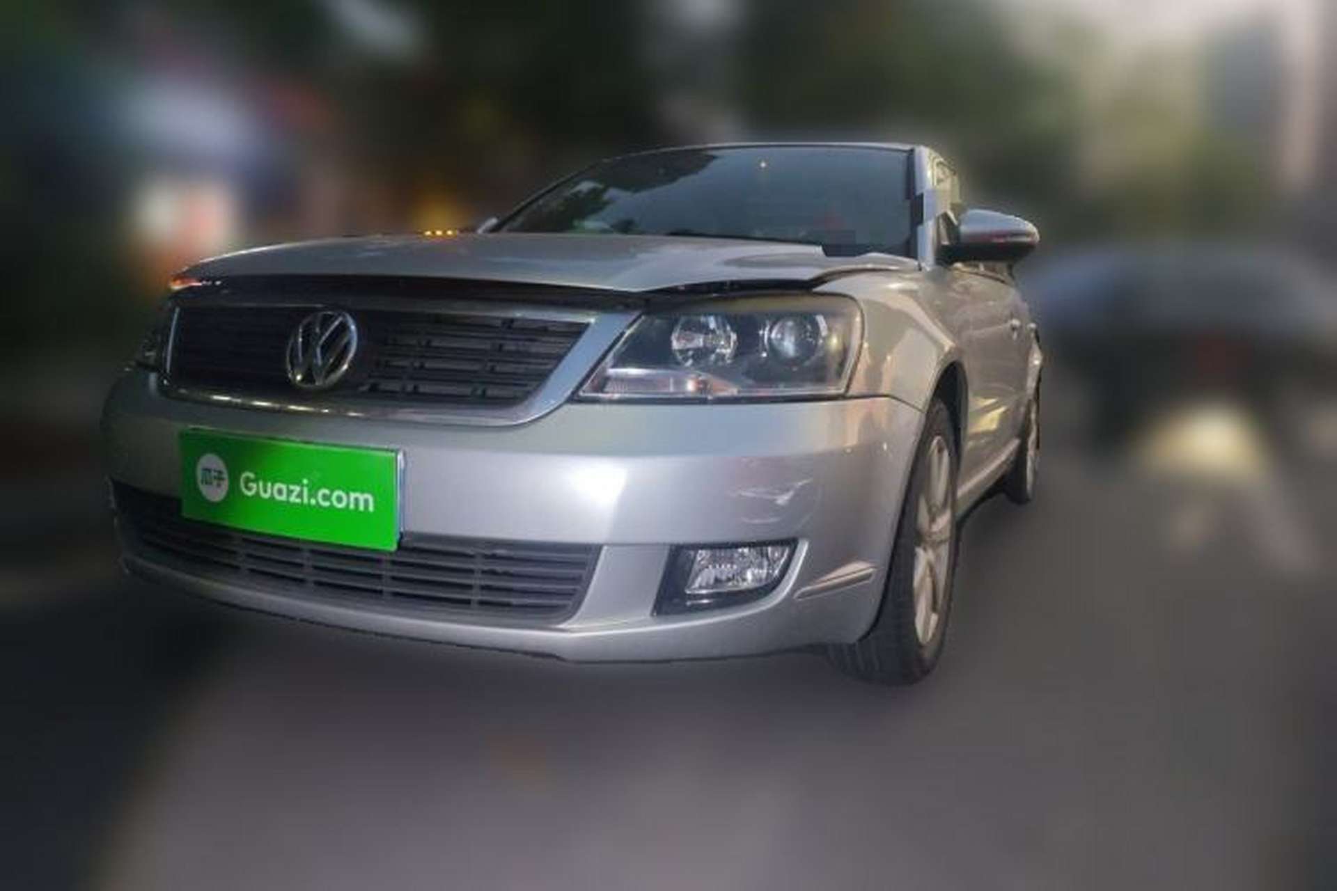 Used Volkswagen Passat 2009 2.0L MFI Automatic Luxury Edition Front Left 45 Deg