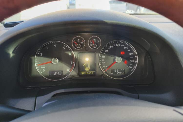 Used Volkswagen Passat 2009 1.8T Automatic Prestige Model Instrument Cluster