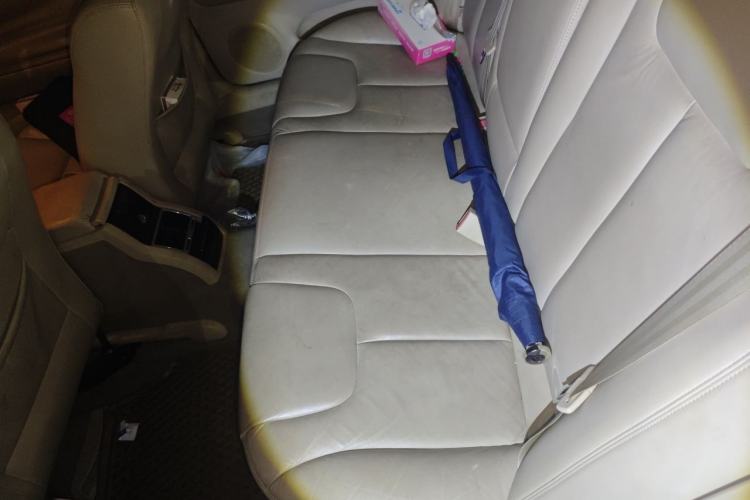 Used Volkswagen Passat 2009 2.0L MFI Automatic Luxury Edition Left Rear Seat