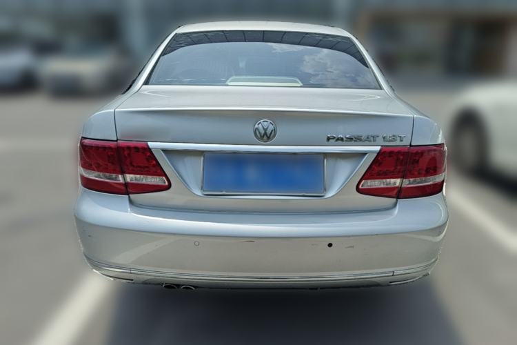 Used Volkswagen Passat 2009 1.8T Automatic Luxury Edition Rear