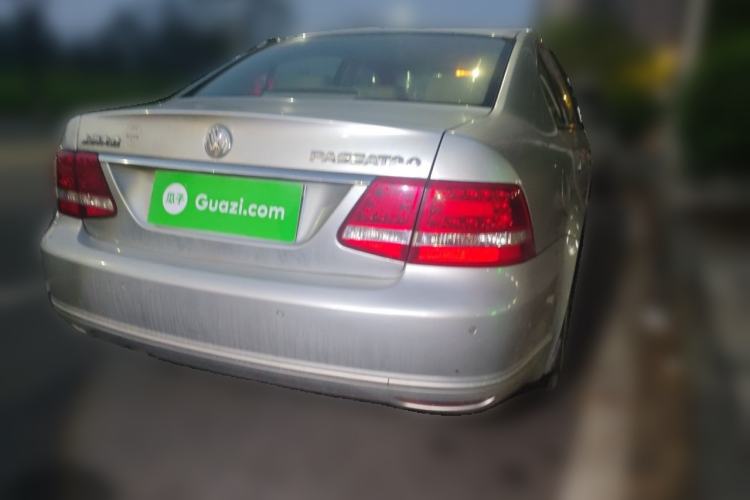 Used Volkswagen Passat 2009 2.0L MFI Automatic Luxury Edition Rear Right 45 Deg