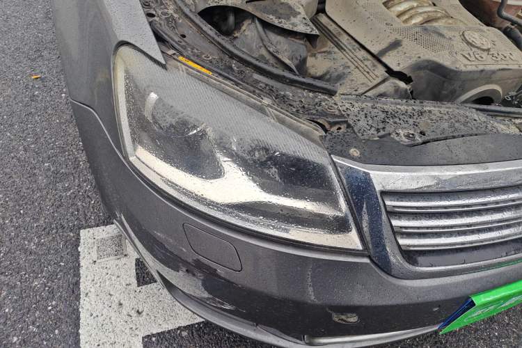 Used Volkswagen Passat 2009 2.8L V6 Automatic Supreme Edition Right Front Headlight