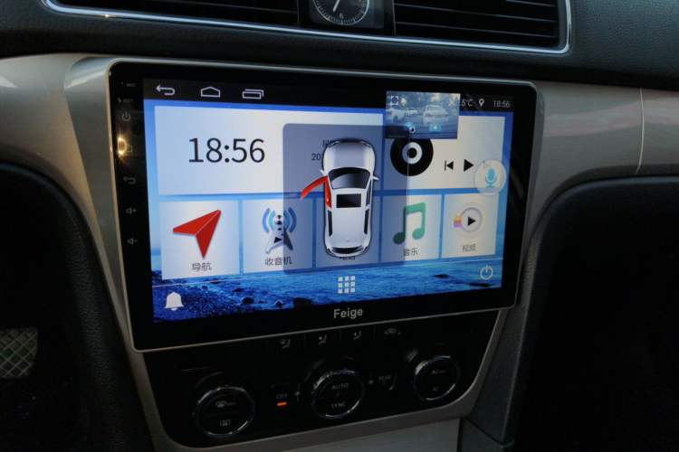 Used Volkswagen Passat 2011 1.4 TSI Manual Luxury Edition Audio And AC Panel