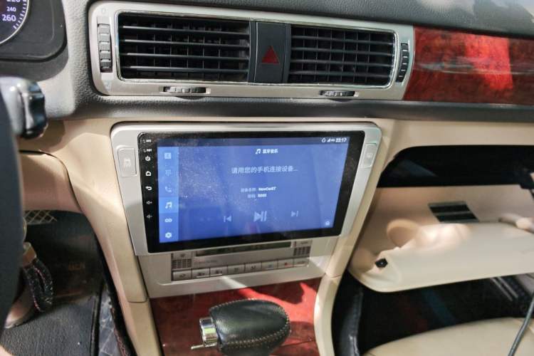 Used Volkswagen Passat 2011 1.8T Automatic Luxury Model Audio And AC Panel