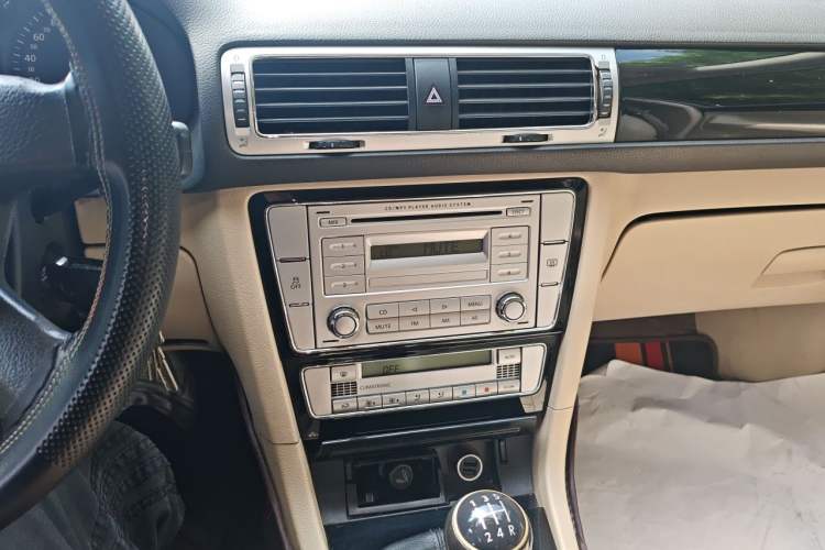 Used Volkswagen Passat  Audio And AC Panel