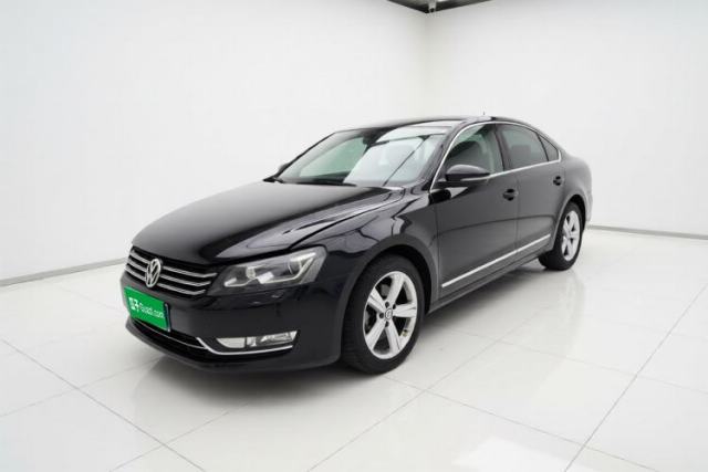 Ojetý Volkswagen Passat 2011 1.8TSI DSG Prestige Edition