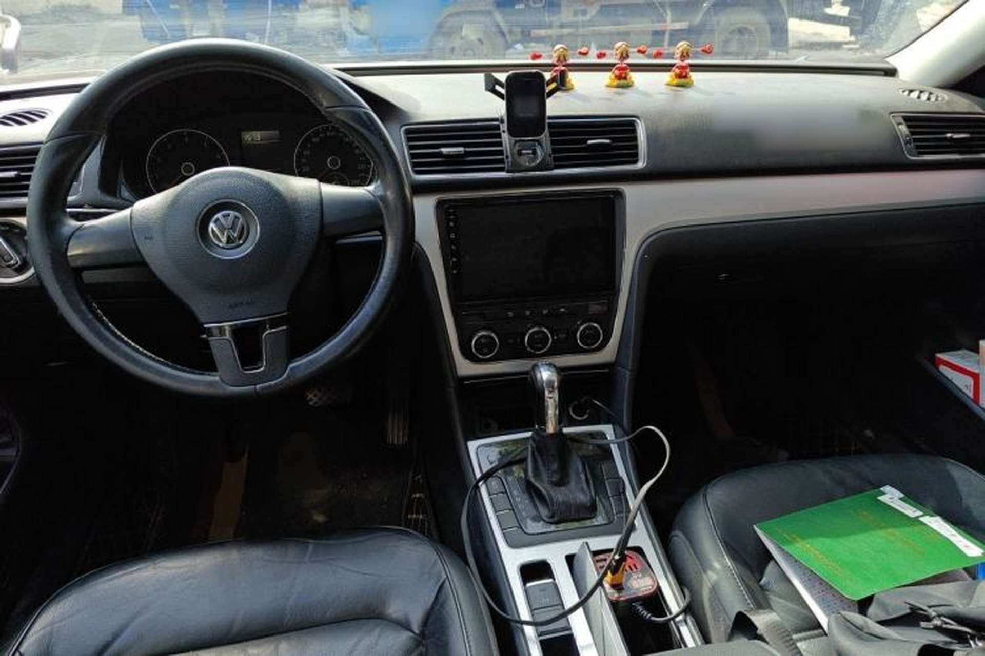 Used Volkswagen Passat 2011 1.8 TSI DSG Prestige Edition Center Console