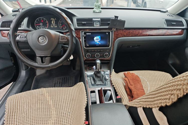 Used Volkswagen Passat 2011 1.8TSI DSG Prestige Edition Center Console