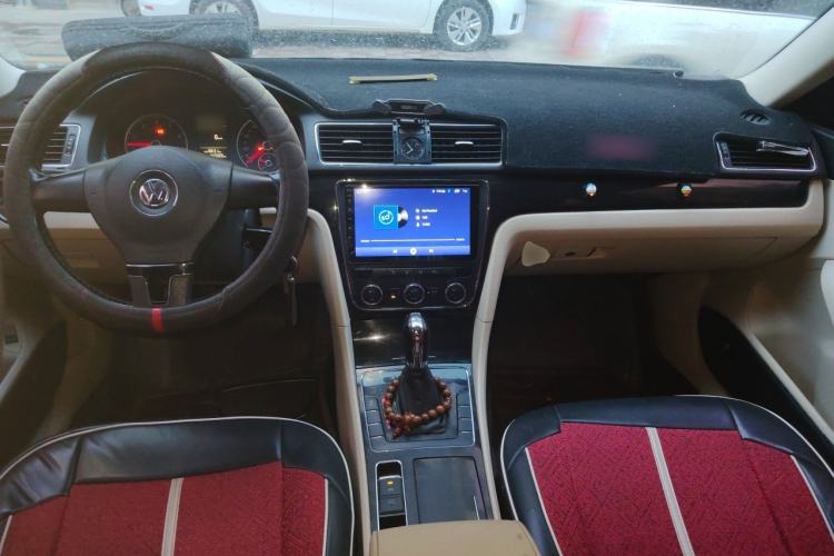 Used Volkswagen Passat 2011 1.8TSI Automatic Prestige Edition Center Console
