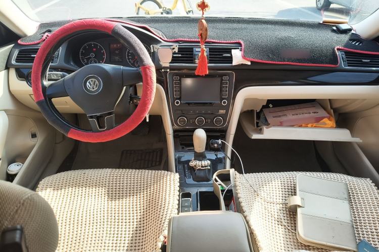 Used Volkswagen Passat 2011 1.4 TSI DSG Prestige Edition Center Console