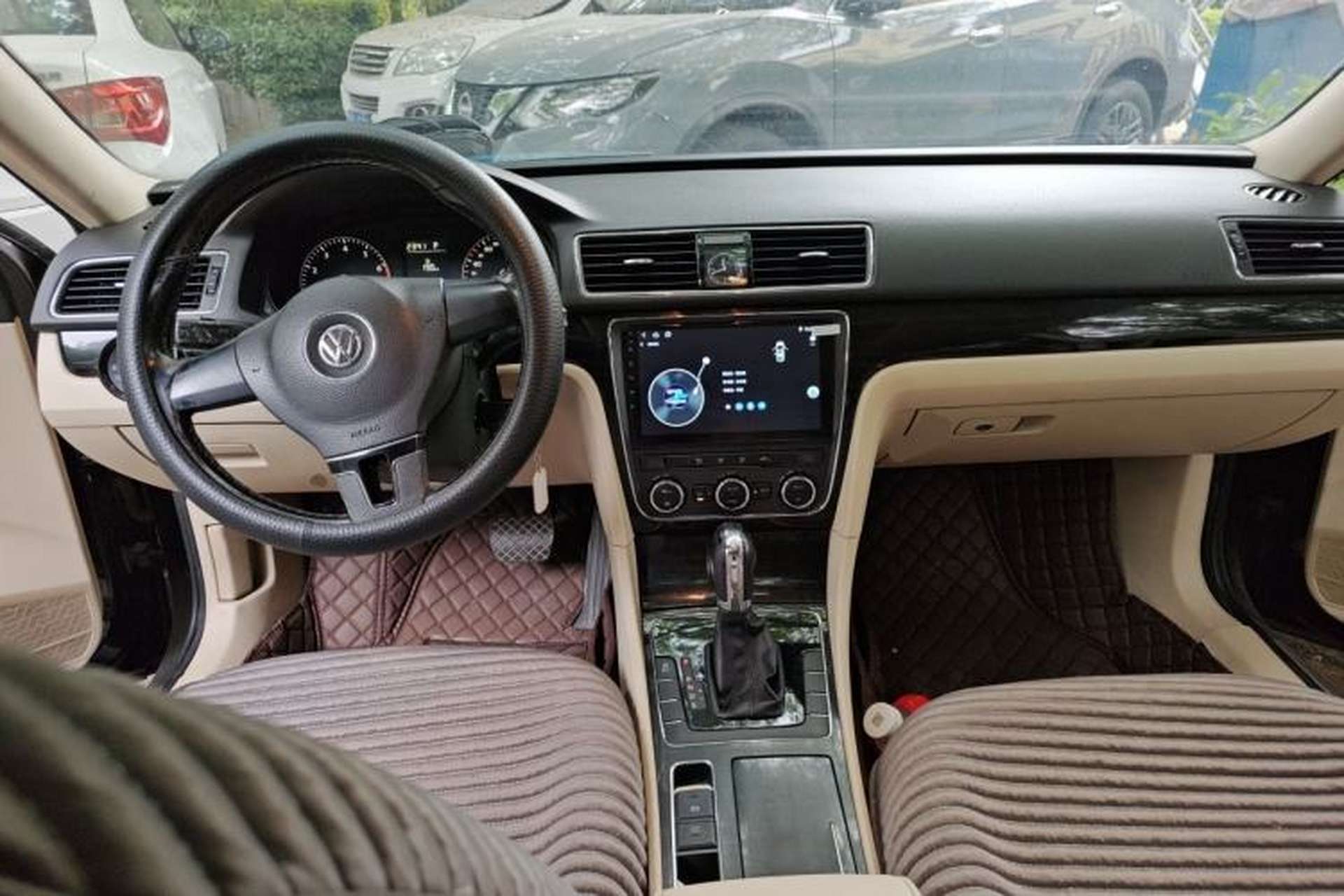 Used Volkswagen Passat 2011 1.8TSI Automatic Prestige Edition Center Console