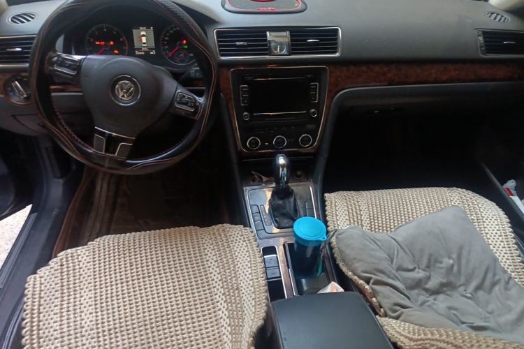 Used Volkswagen Passat 2011 1.8TSI DSG Prestige Edition Center Console
