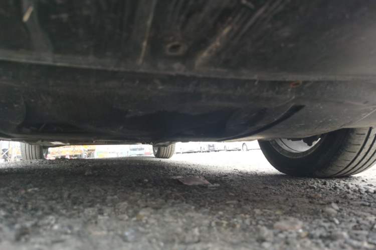 Used Volkswagen Passat 2011 2.0L Manual Luxury Version Chassis Front