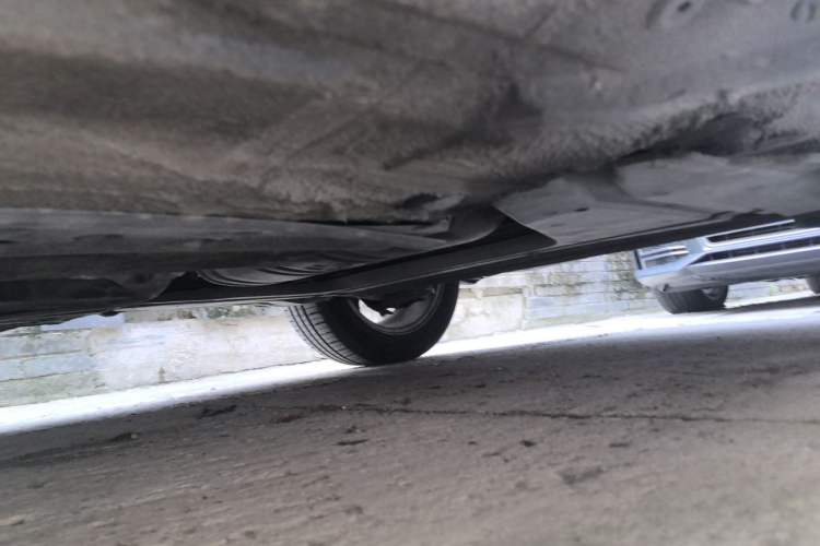 Used Volkswagen Passat 2011 1.8T Automatic Luxury Model Chassis Rear Left