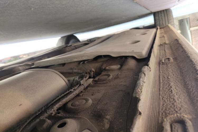 Used Volkswagen Passat 2011 2.0 TSI DSG Premium Edition Chassis Rear Left