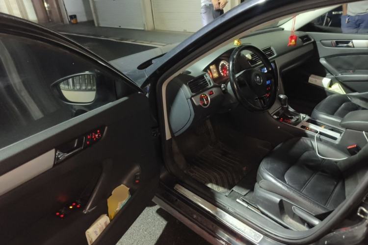 Used Volkswagen Passat 2011 1.8TSI Automatic Prestige Edition Driver Seat