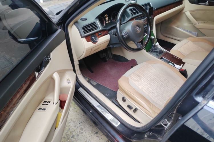 Used Volkswagen Passat 2011 1.8 TSI DSG Ultimate Edition Driver Seat