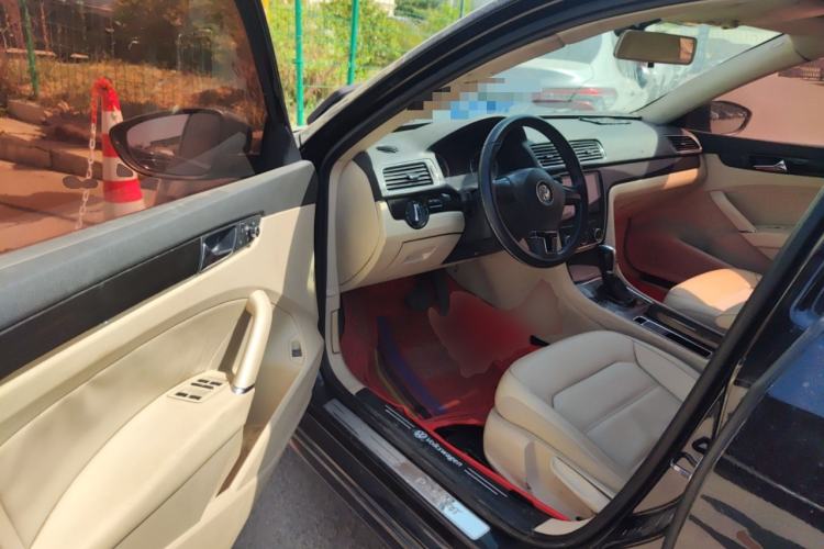 Used Volkswagen Passat 2011 1.8TSI Automatic Prestige Edition Driver Seat