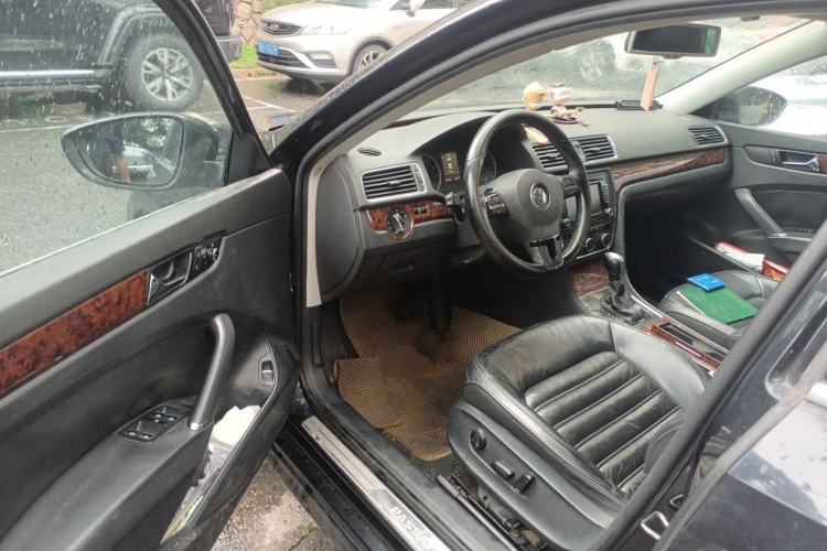 Used Volkswagen Passat 2011 1.8TSI DSG Prestige Edition Driver Seat