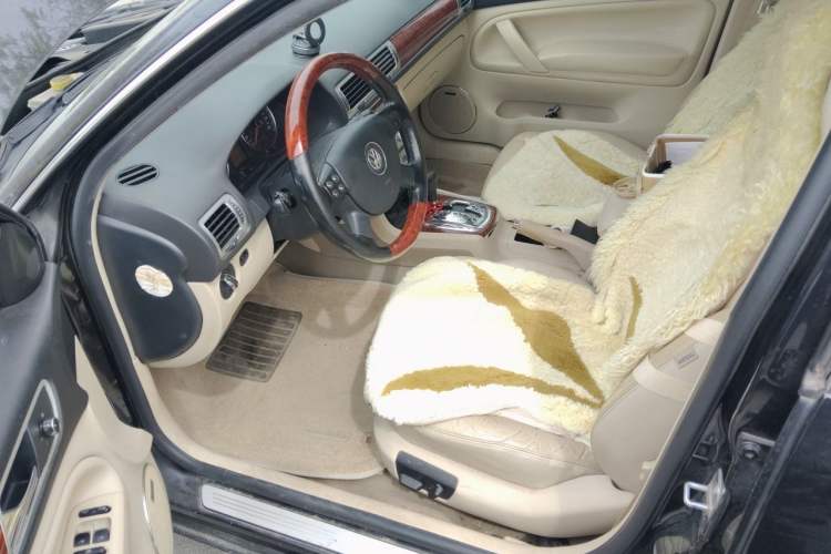 Used Volkswagen Passat 2011 1.8T Automatic Luxury Model Driver Seat