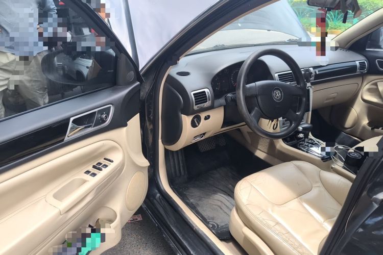 Used Volkswagen Passat 2011 1.8T Automatic Luxury Model Driver Seat