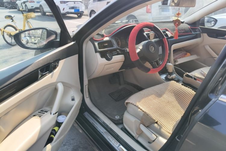 Used Volkswagen Passat 2011 1.4 TSI DSG Prestige Edition Driver Seat