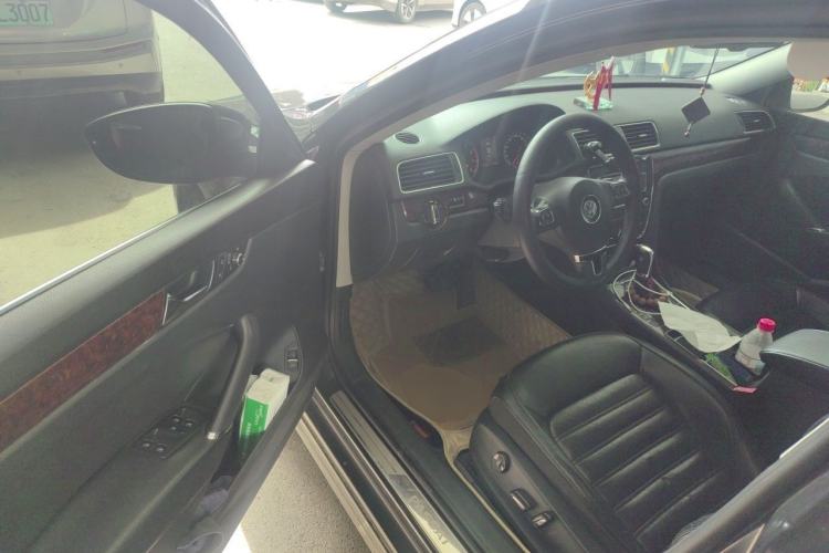 Used Volkswagen Passat 2011 2.0 TSI DSG Premium Edition Driver Seat