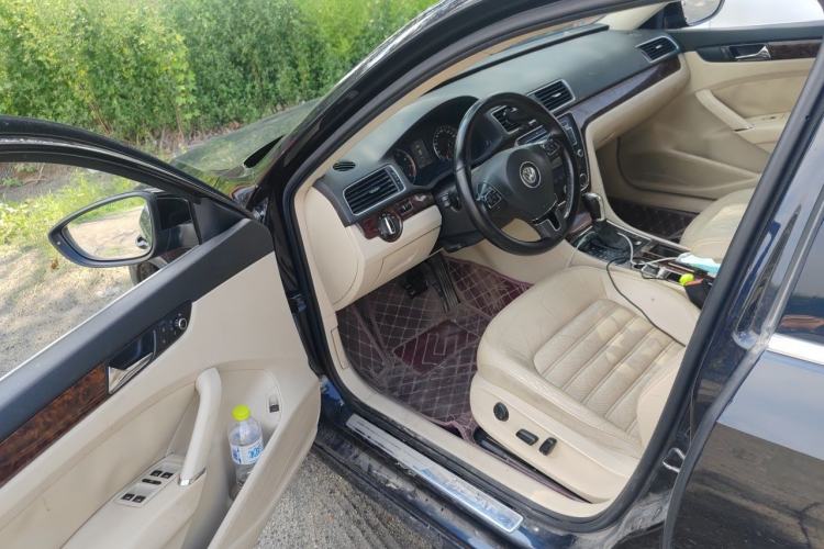 Used Volkswagen Passat 2011 2.0 TSI DSG Premium Edition Driver Seat
