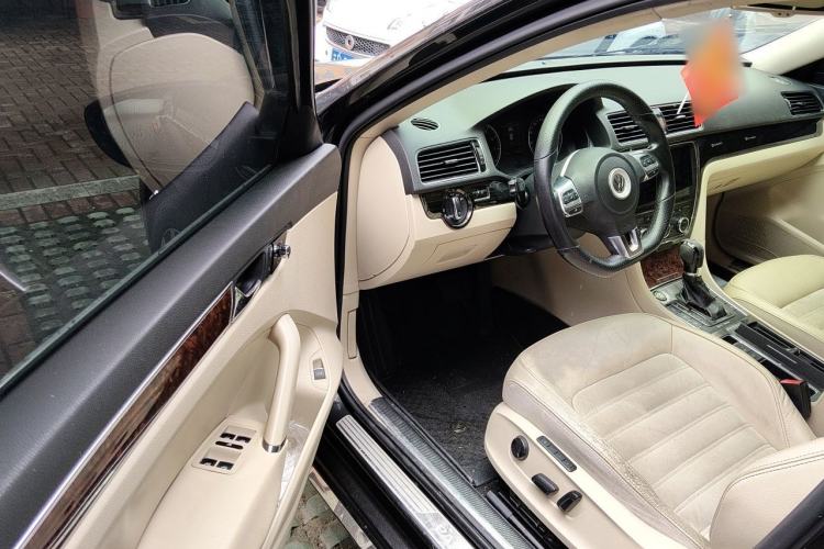 Used Volkswagen Passat 2011 3.0L V6 DSG Flagship Edition Driver Seat