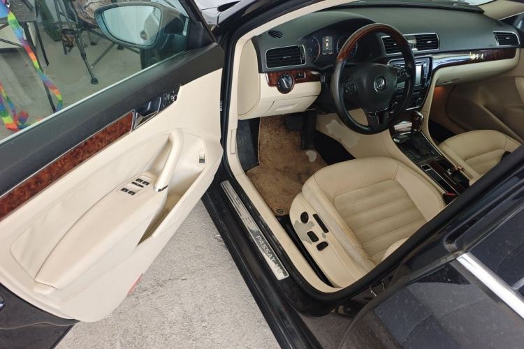Used Volkswagen Passat 2011 3.0L V6 DSG Flagship Edition Driver Seat
