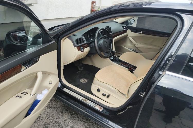 Used Volkswagen Passat 2011 2.0 TSI DSG Premium Edition Driver Seat