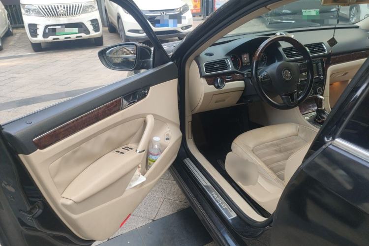 Used Volkswagen Passat 2011 2.0 TSI DSG Ultimate Edition Driver Seat