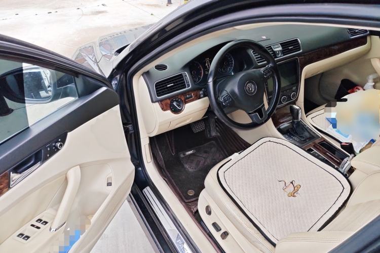 Used Volkswagen Passat 2011 1.8TSI DSG Prestige Edition Driver Seat