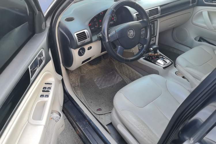 Used Volkswagen Passat 2011 1.8 TSI DSG Prestige Edition Driver Seat