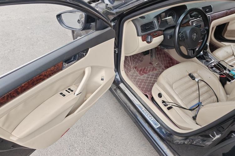 Used Volkswagen Passat 2011 2.0 TSI DSG Premium Edition Driver Seat