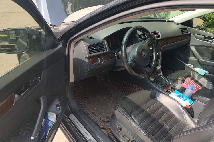 Used Volkswagen Passat 2011 1.8 TSI DSG Ultimate Edition Driver Seat