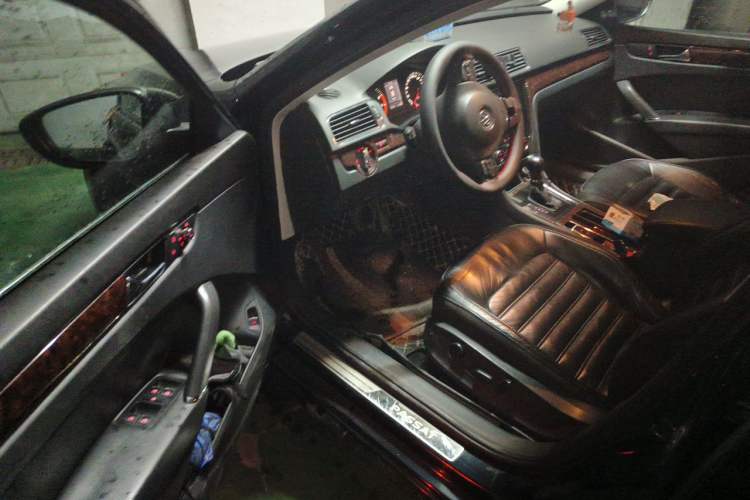 Used Volkswagen Passat 2011 1.8TSI DSG Prestige Edition Driver Seat